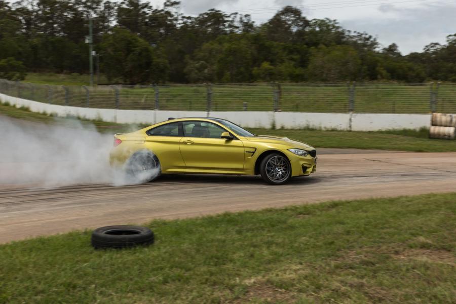  BMW M4 Coupe Competition Package 2016 года  (AU) (фото 40 из 41)